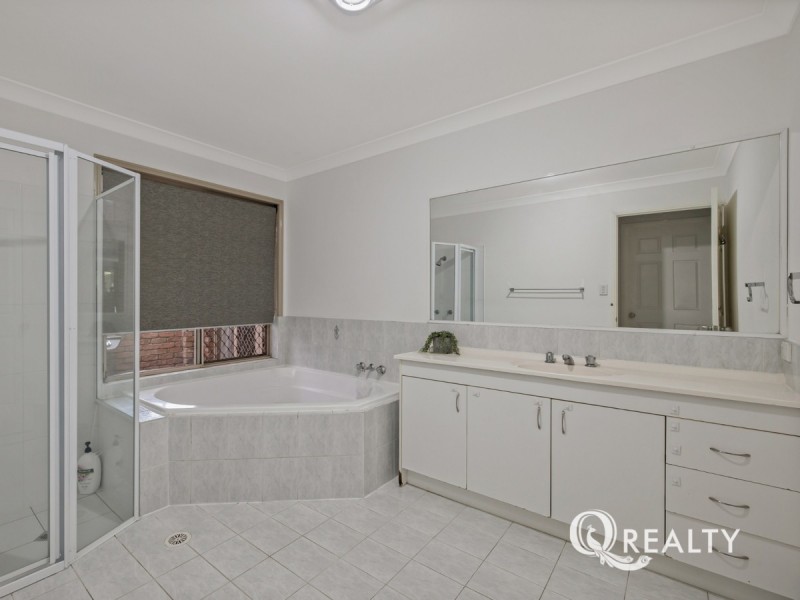 51 Colisa Crescent, Regents Park QLD 4118