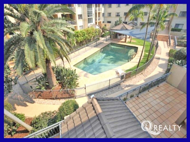 92/300 Sir Fred Schonell Drive, St Lucia QLD 4067