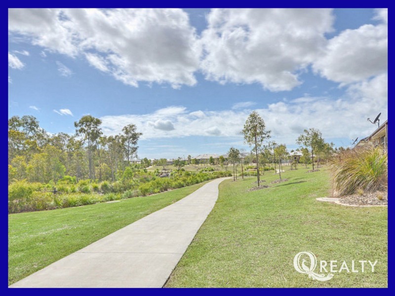 8 Wallis Circuit, North Lakes QLD 4509
