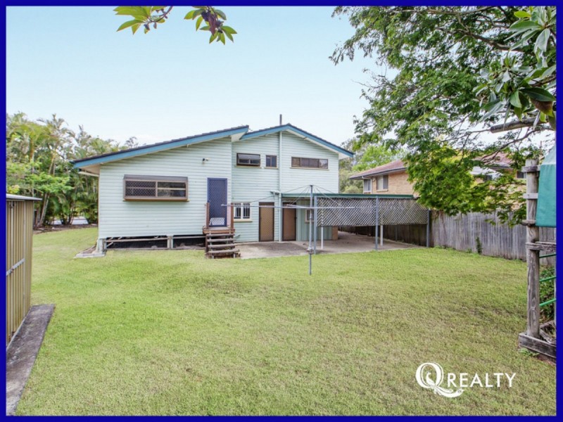 21 Springfield Street, Macgregor QLD 4109