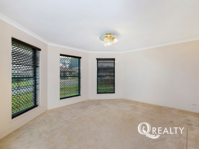 34 Pinedale Crescent, Parkinson QLD 4115