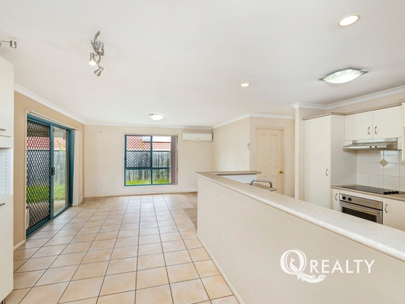 34 Pinedale Crescent, Parkinson QLD 4115