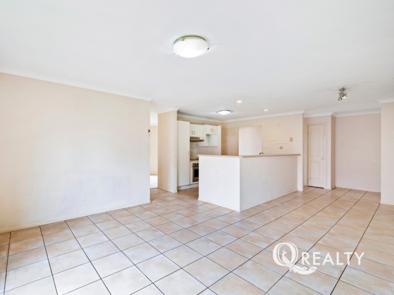 34 Pinedale Crescent, Parkinson QLD 4115