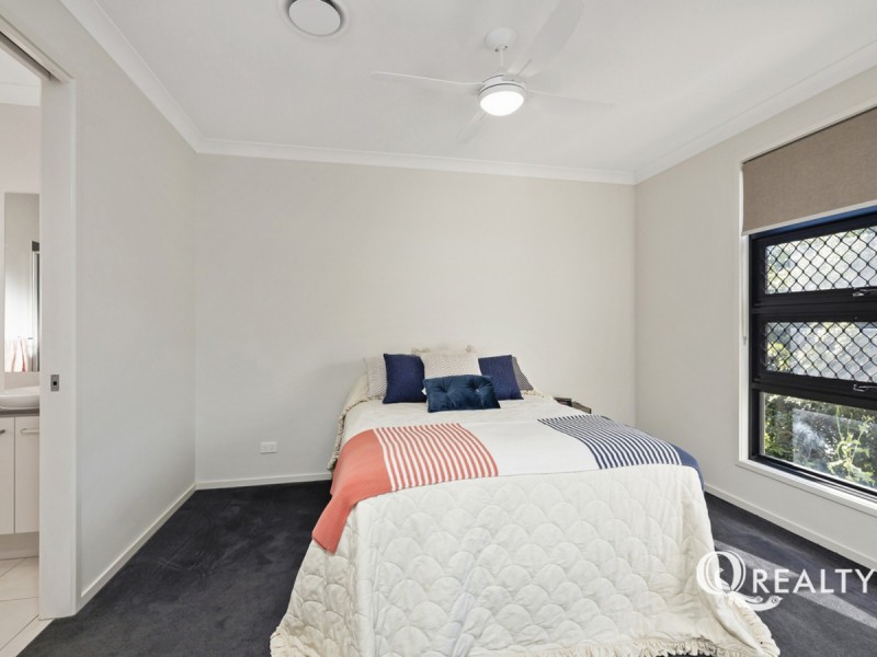 23 Highland Crescent, Belmont QLD 4153