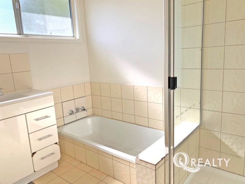 62 Aquarius Drive, Kingston QLD 4114