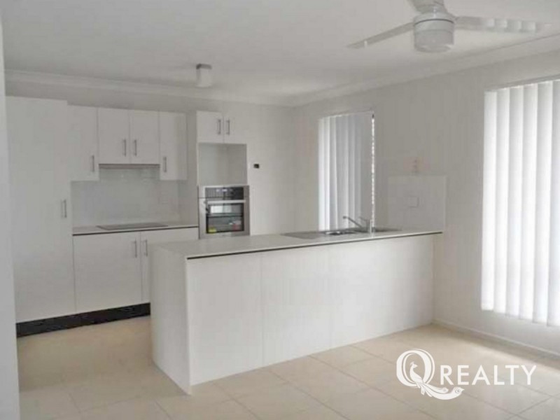 94 High Street, Blackstone QLD 4304