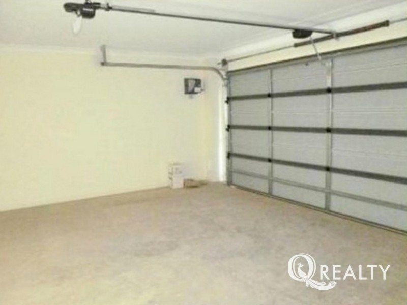 94 High Street, Blackstone QLD 4304