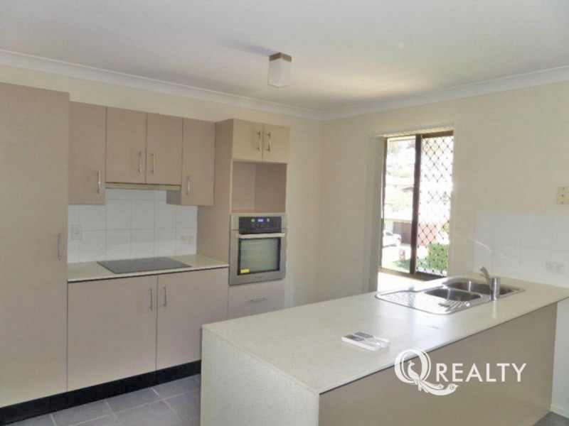 100 High Street, Blackstone QLD 4304