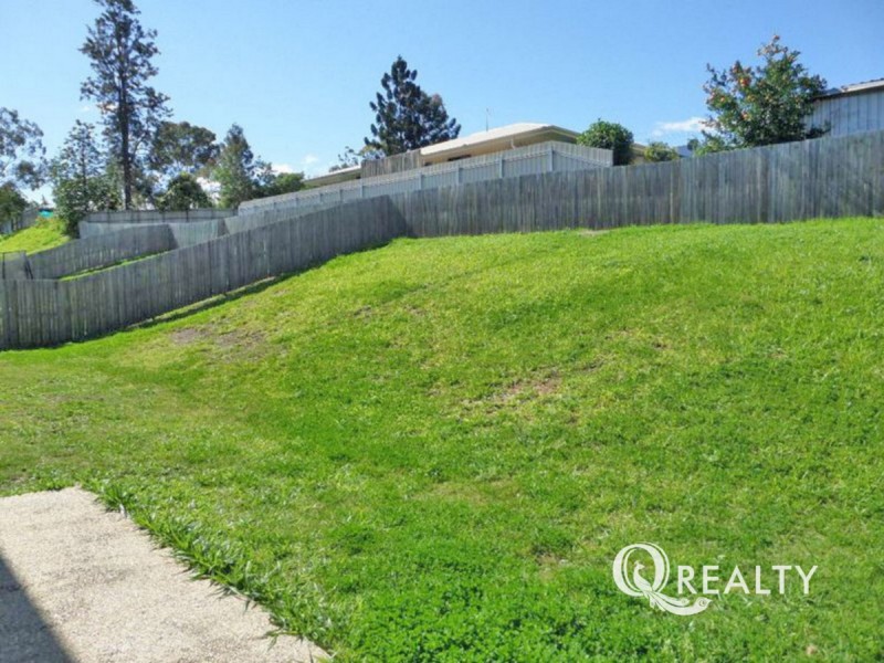 100 High Street, Blackstone QLD 4304