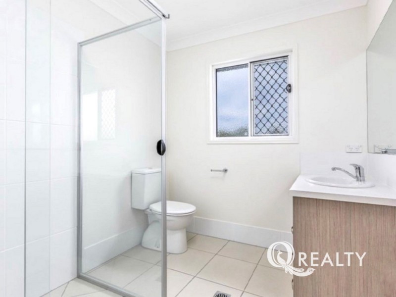 19/10 Creek Street, Bundamba QLD 4304