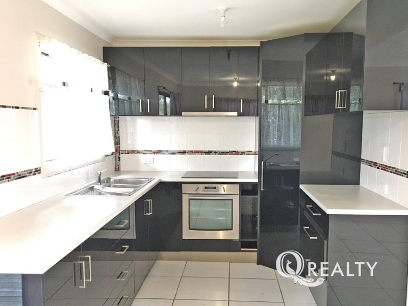 151 Aquarius Drive, Kingston QLD 4114