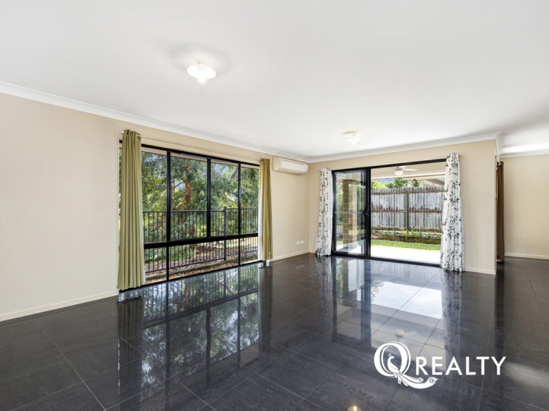 8 Wallis Circuit, North Lakes QLD 4509