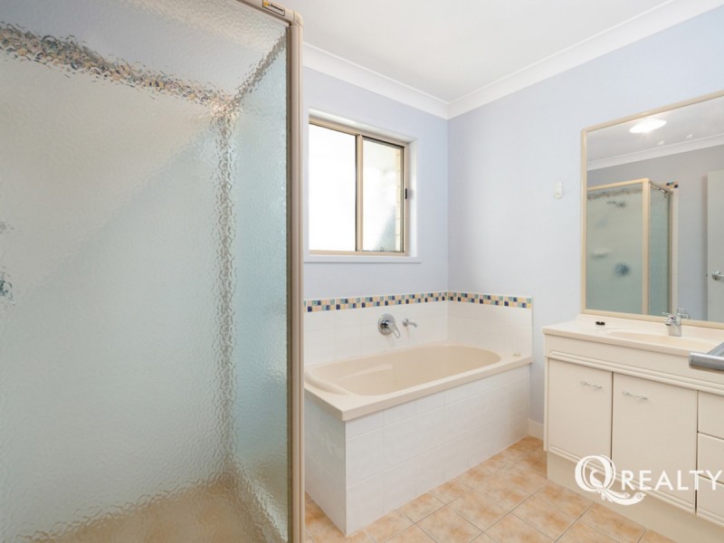 11 Albert Valley Drive, Bahrs Scrub QLD 4207