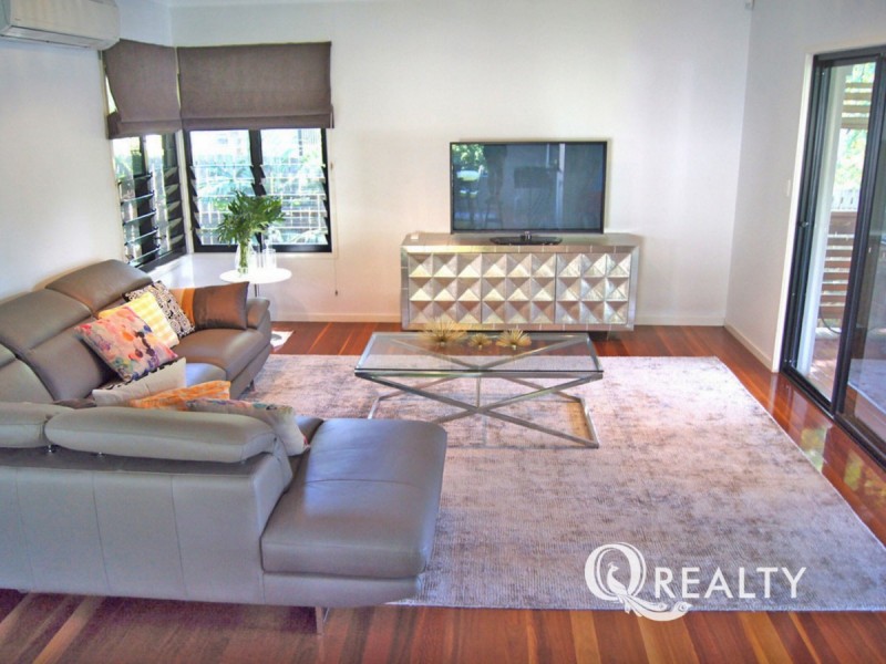 27 Amberelle Place, Chapel Hill QLD 4069