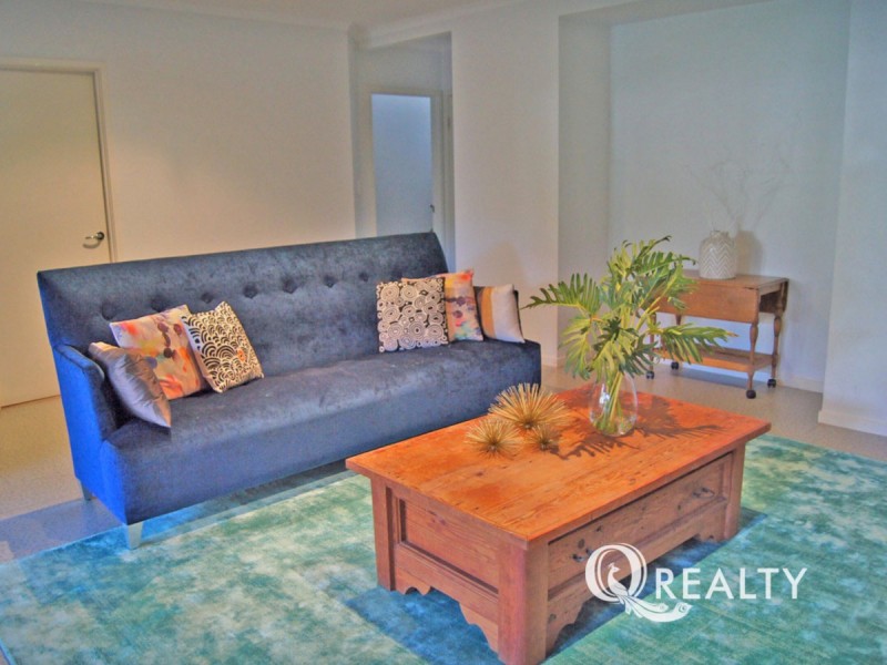 27 Amberelle Place, Chapel Hill QLD 4069