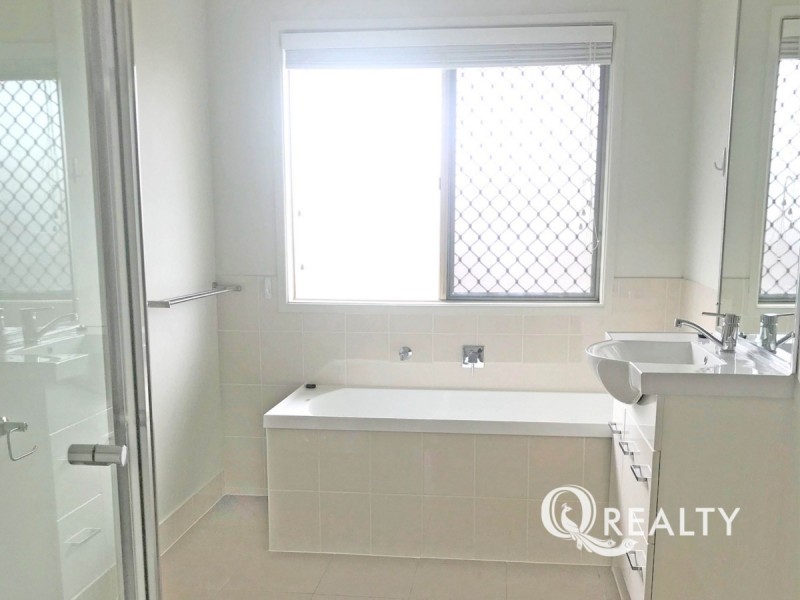 8 Renee Street, Redbank Plains QLD 4301