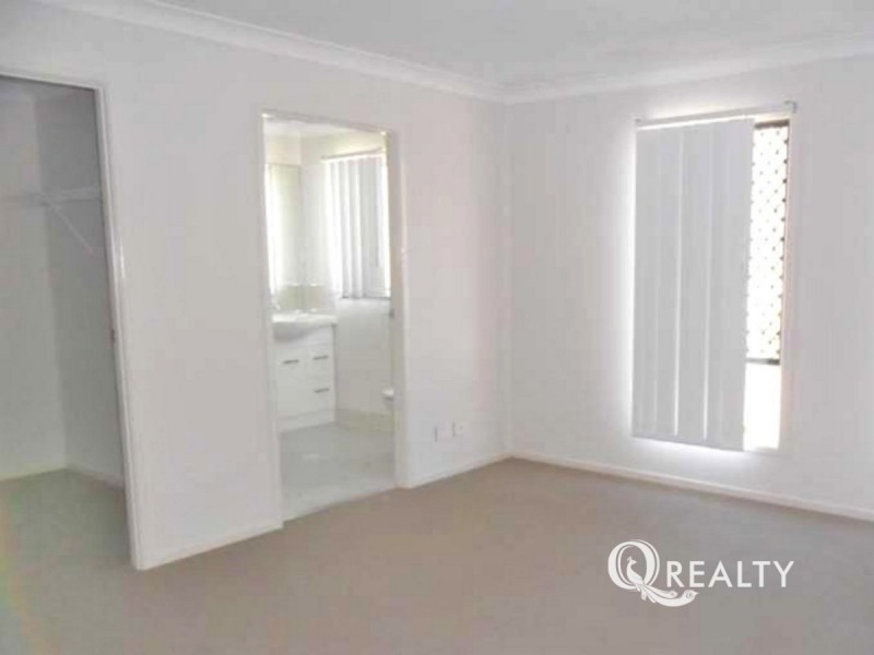 33 Conway Street, Riverview QLD 4303