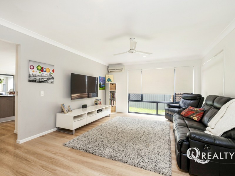 19 Watheroo Place, Parkinson QLD 4115