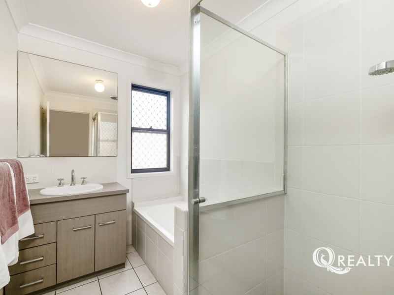 19 Watheroo Place, Parkinson QLD 4115