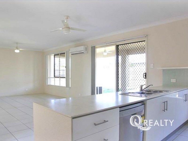 12 Iris Court, Yamanto QLD 4305