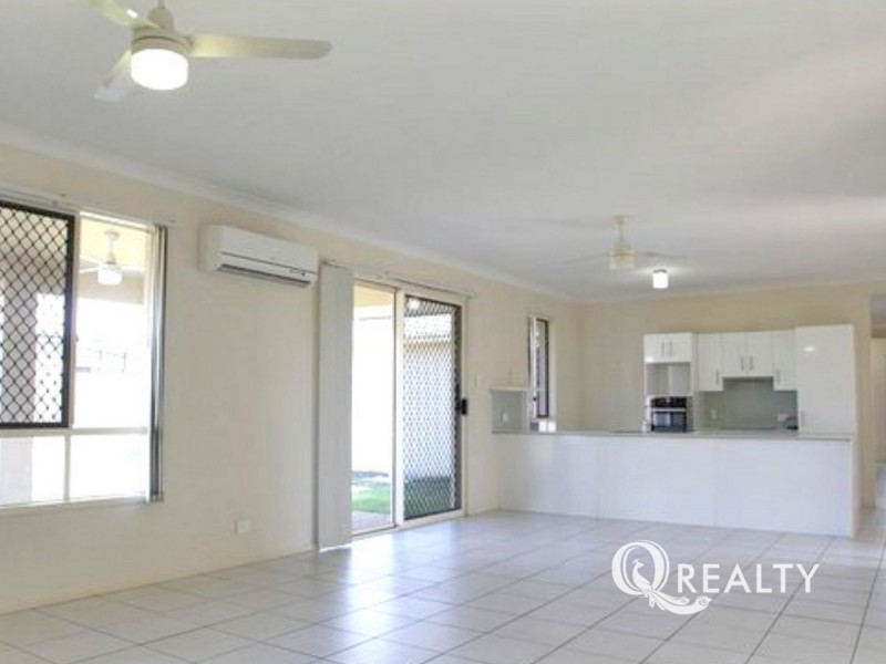 12 Iris Court, Yamanto QLD 4305