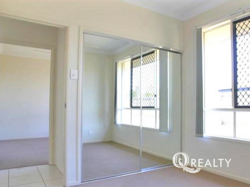 12 Iris Court, Yamanto QLD 4305