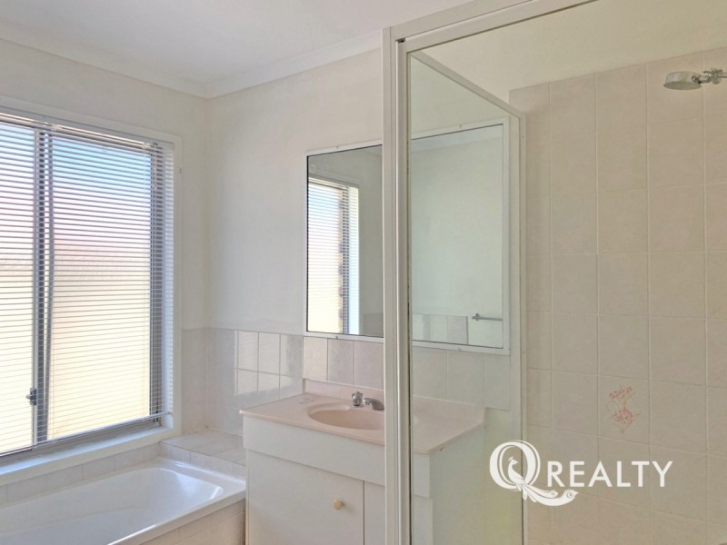 22 Jade Gardens Drive, Boronia Heights QLD 4124