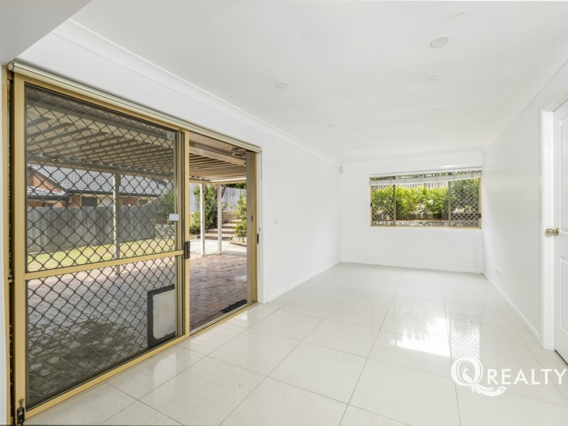 22 Hoover Court, Stretton QLD 4116