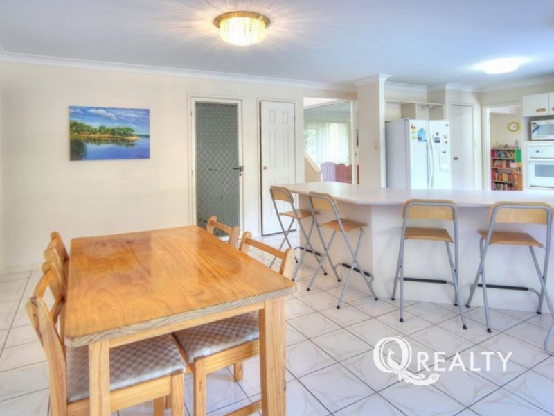 5 Elberta Street, Macgregor QLD 4109