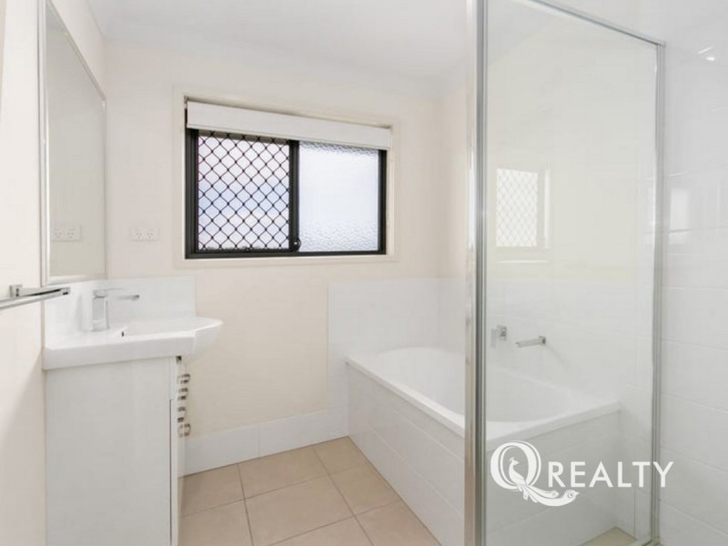 1/51 BR Ted Magee Drive, Collingwood Park QLD 4301