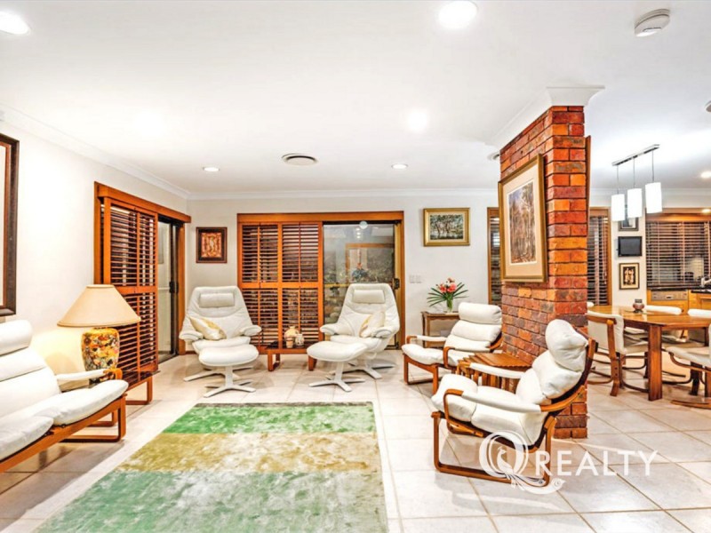 702 Musgrave Road, Robertson QLD 4109