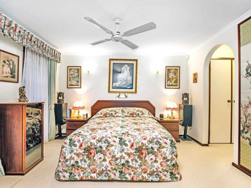 702 Musgrave Road, Robertson QLD 4109