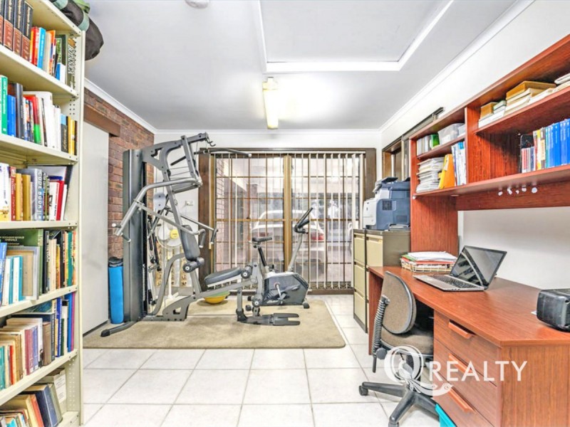 702 Musgrave Road, Robertson QLD 4109