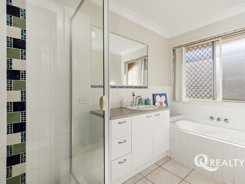 8 Popondetta Close, Darra QLD 4076