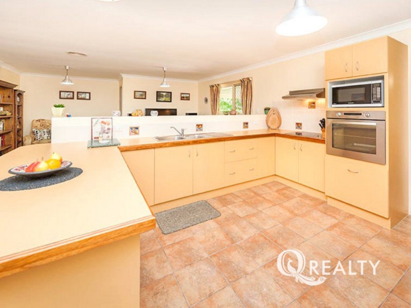 42 Denison Street, Meadowbrook QLD 4131