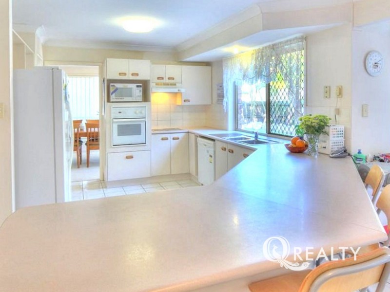 .5 Elberta Street, Macgregor QLD 4109