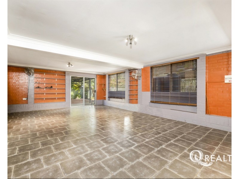 .6 Putnam Street, Wishart QLD 4122