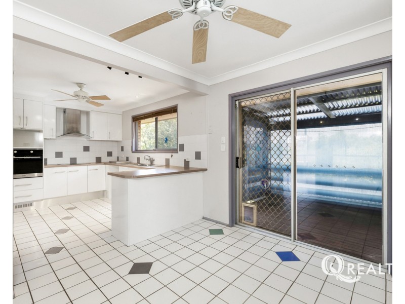 .6 Putnam Street, Wishart QLD 4122