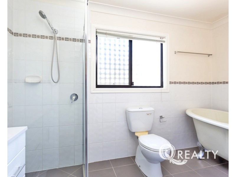 .28 Taylor Street, Woolloongabba QLD 4102