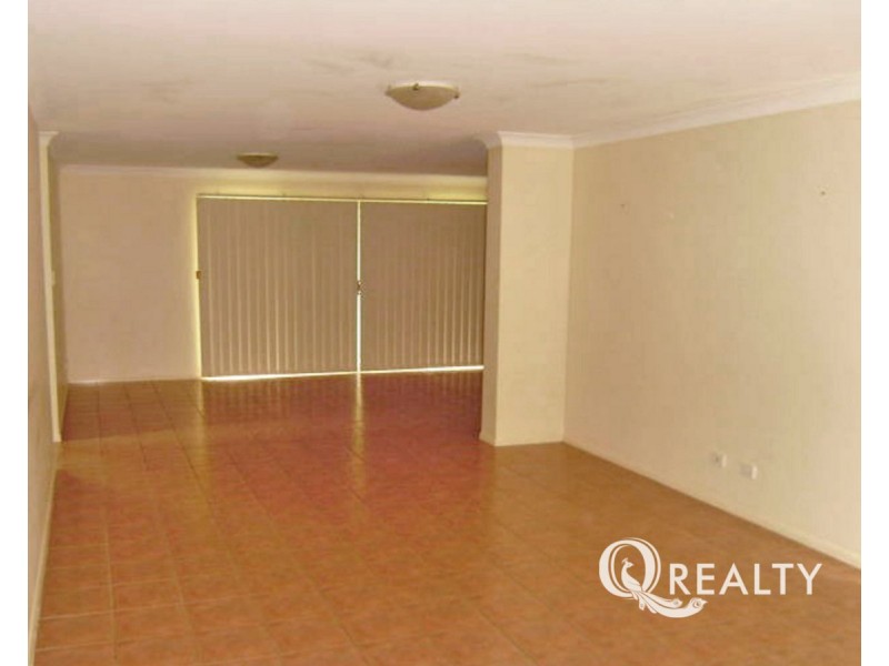 24 Kathleen Place, Yamanto QLD 4305