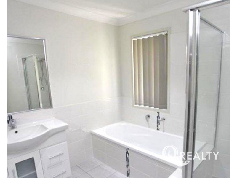 8 Macbride Court, Collingwood Park QLD 4301