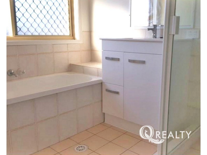 19 Khoo Place, Calamvale QLD 4116