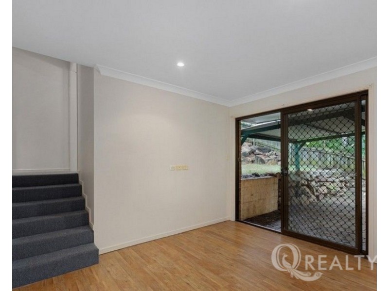 7 Henry Samuel Drive, Redbank Plains QLD 4301