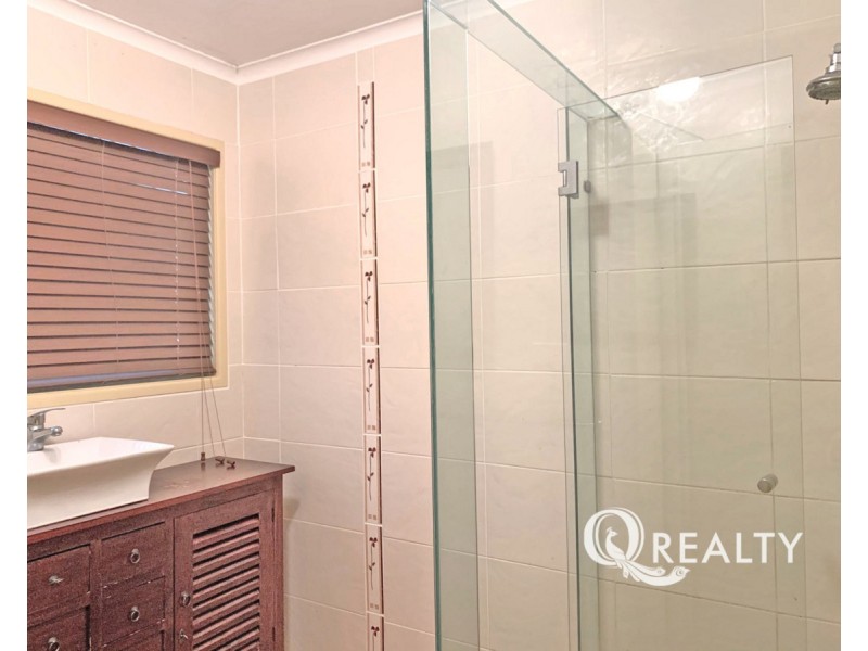 25 Camelia Avenue, Logan Central QLD 4114