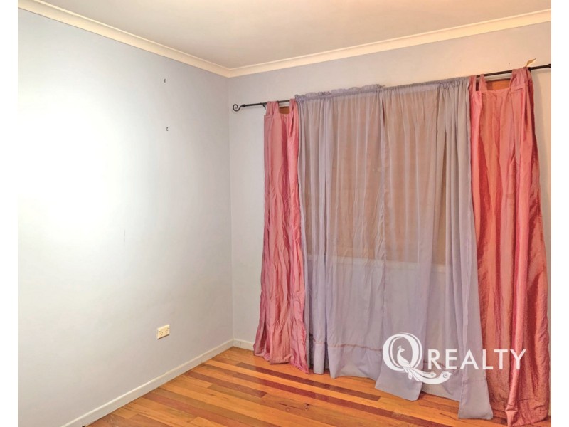 25 Camelia Avenue, Logan Central QLD 4114