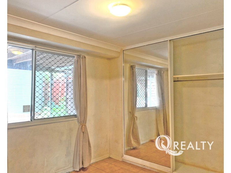 25 Camelia Avenue, Logan Central QLD 4114