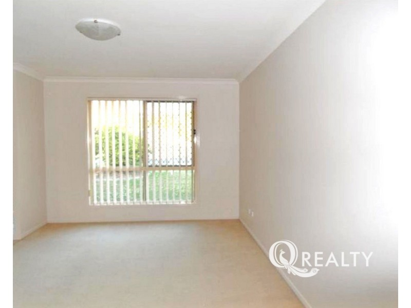 32 Maryland Place, Parkinson QLD 4115