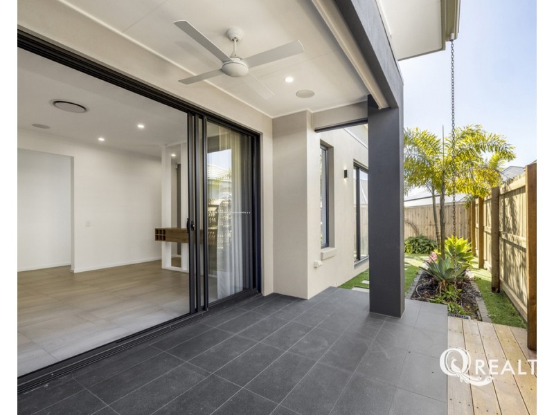 5 Coral Street, Pimpama QLD 4209