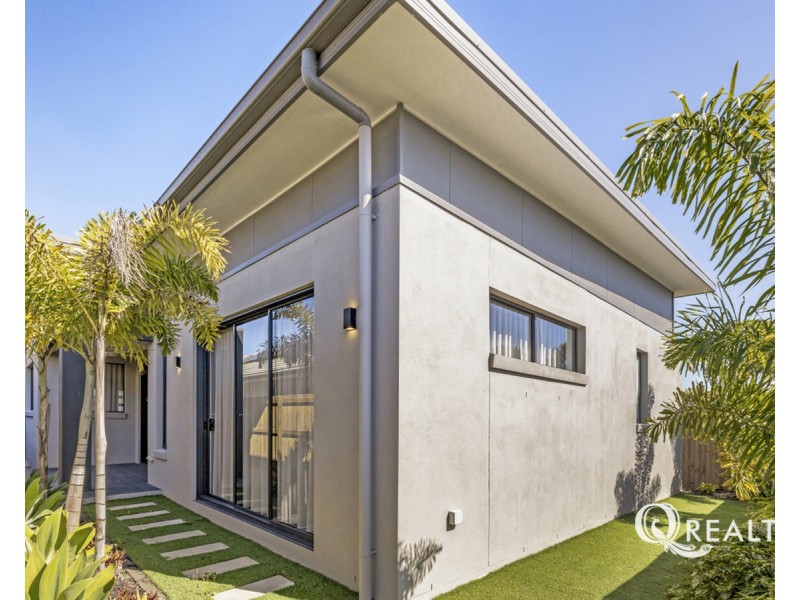 5 Coral Street, Pimpama QLD 4209