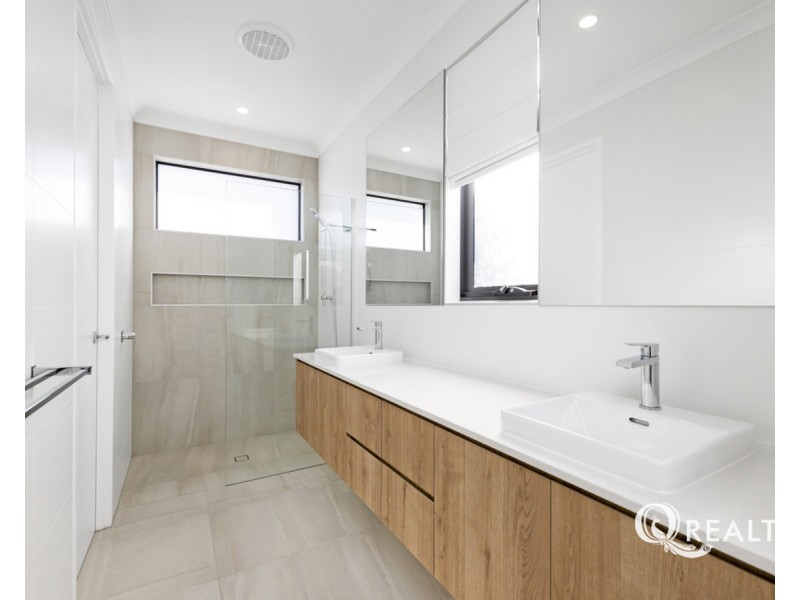 5 Coral Street, Pimpama QLD 4209